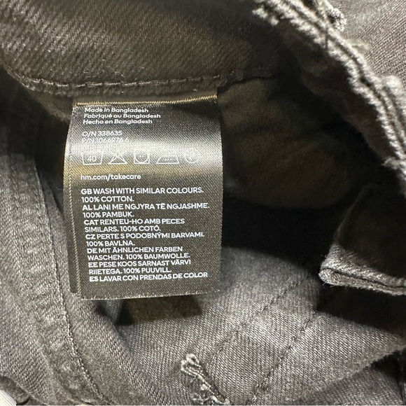 H&M 90s Straight Ultra High Rise Black Distressed Jeans - Picture 6 of 8